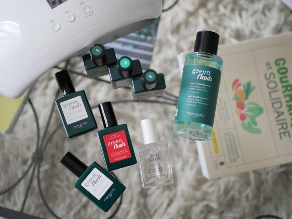 Vernis Manucursit avec Dissolvant, base coat et top coat.